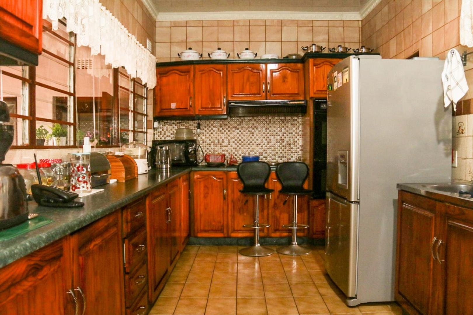 740823_3.jpg
